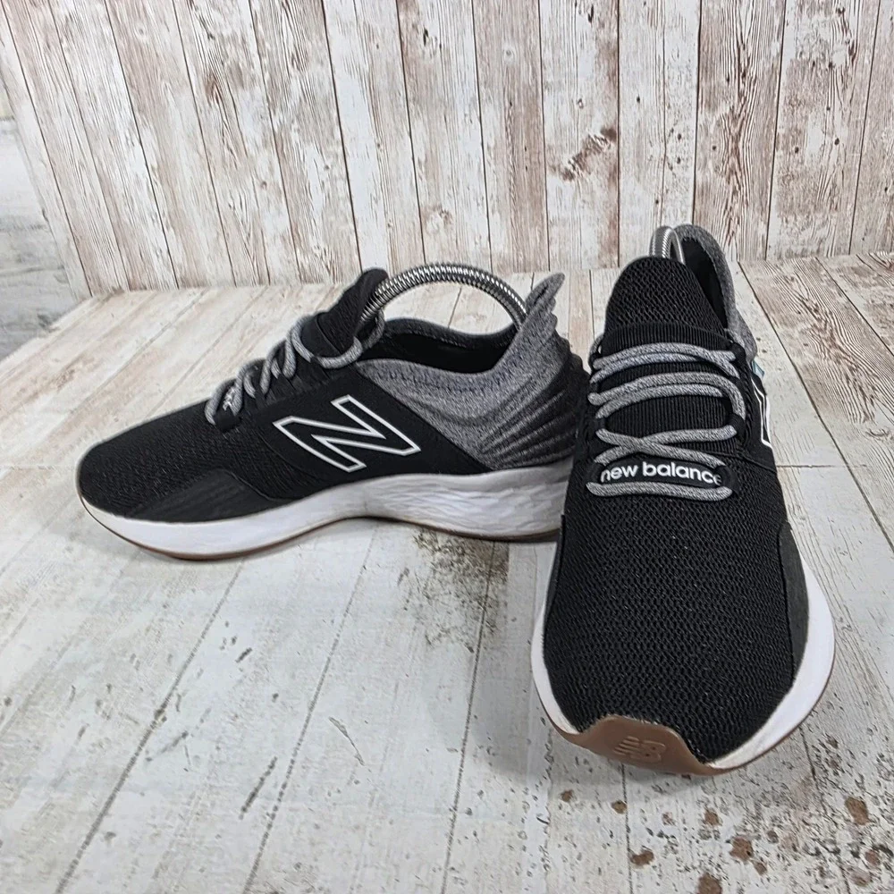 New Balance Fresh Foam Roav v1 Black Grey Running Shoes WROAVTK Womens 8
